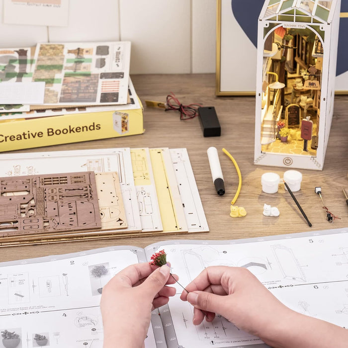 Book Nook Wood Kit – Sunshine Town 