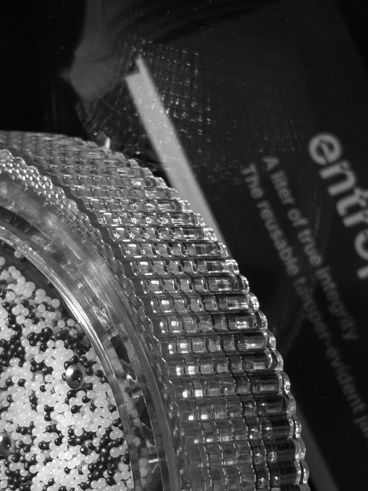Entropyseal Safe Box: manipulationssichtbare Dose mit Perlensiegel
