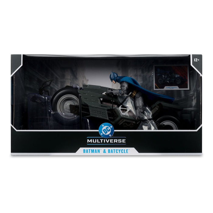 Batman met Batcycle uit The Flash