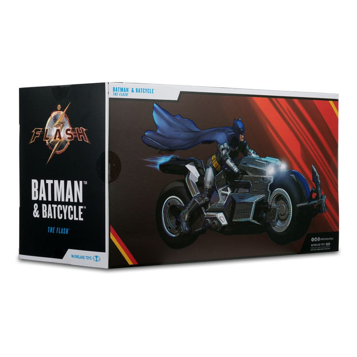Batman met Batcycle uit The Flash