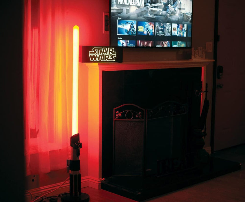 Lampadaire Star Wars sabre laser de Dark Vador