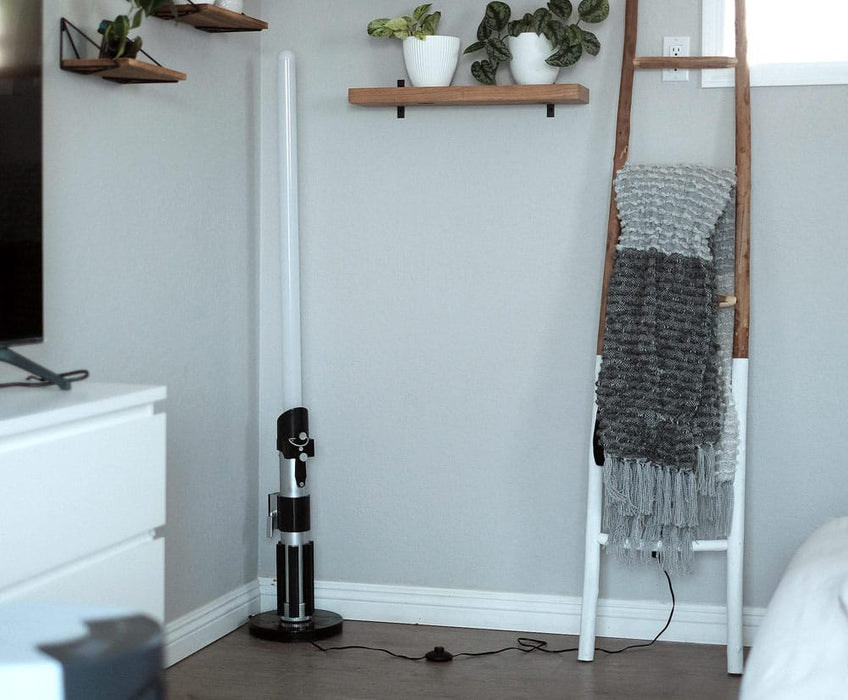Lampadaire Star Wars sabre laser de Dark Vador